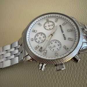 Michael Kors Classic Watch